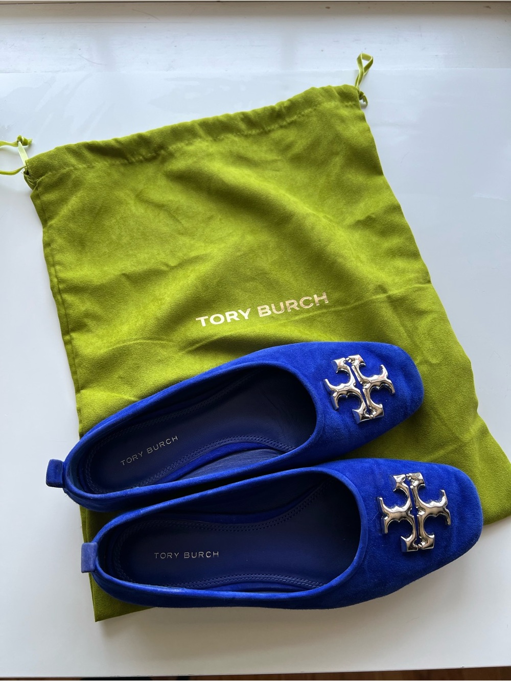 Tory Burch Cobalt Blue Suade Ballet Flats With Silver Metallic Logo Size 6.